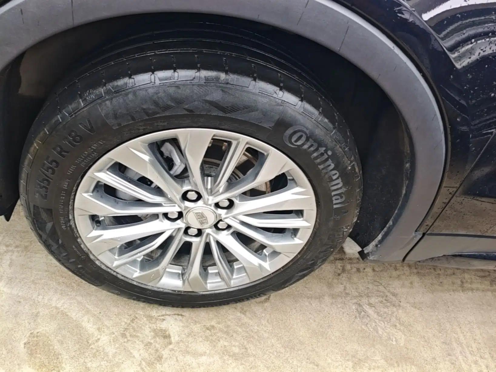 Cadillac XT4 2024 28T Two-Wheel-Drive Luxury Version — миниатюра 10