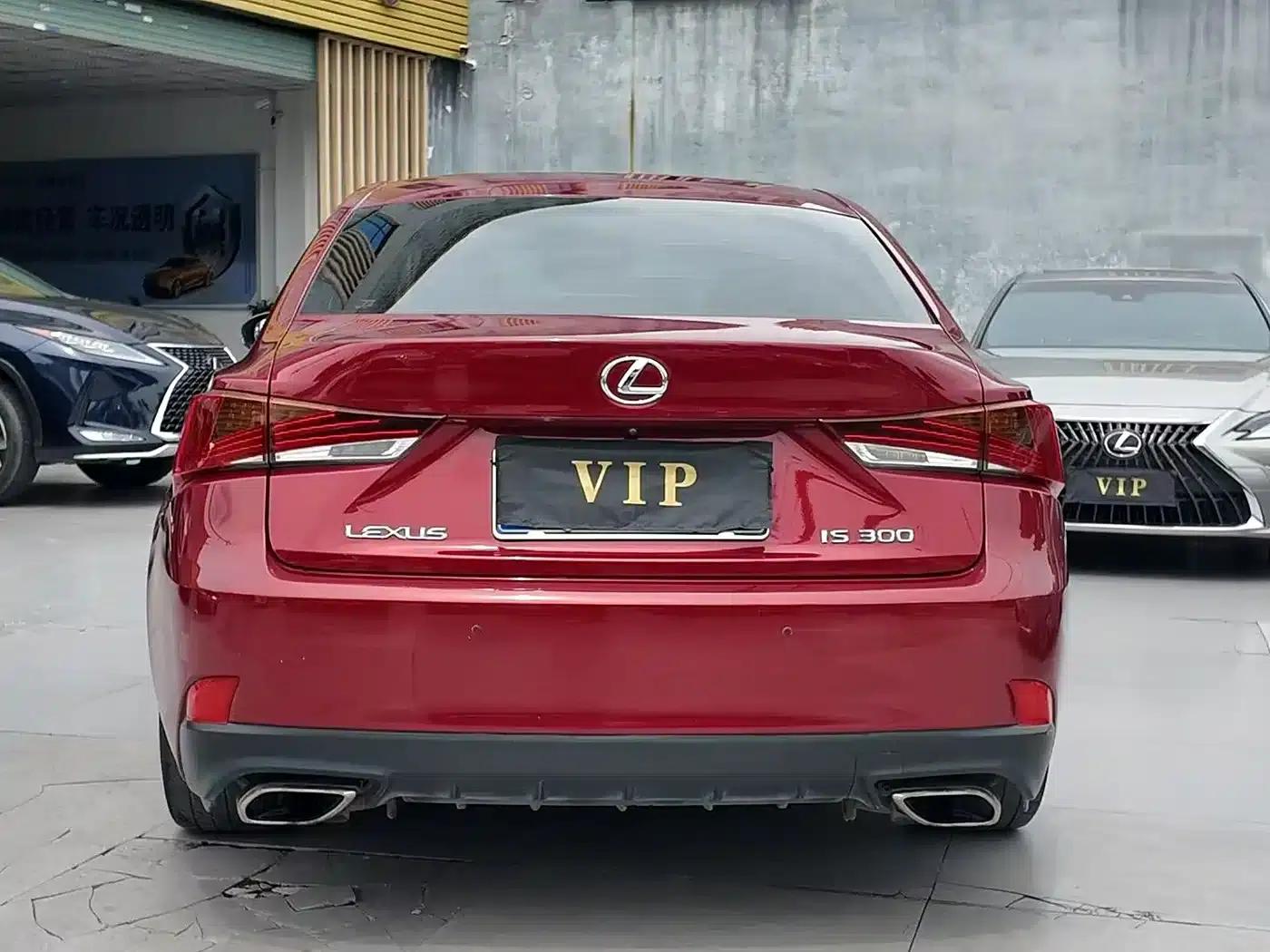 Lexus IS 2017 300 F SPORT Edition — миниатюра 9
