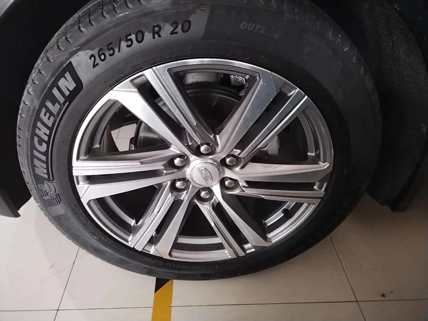 Cadillac LYRIQ 2022 Rear-Drive Long-Range Luxury Edition — миниатюра 10