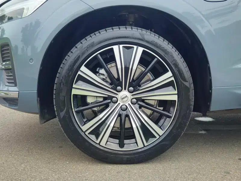 2023 Volvo XC60 PHEV T8 AWD Long Range Smart Luxury Edition — миниатюра 15