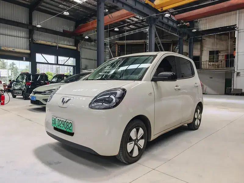 Wuling Hongguang MINIEV 2025 Model, 205km/h, Lithium Iron Phosphate, Four-Door Advanced Version — миниатюра 1