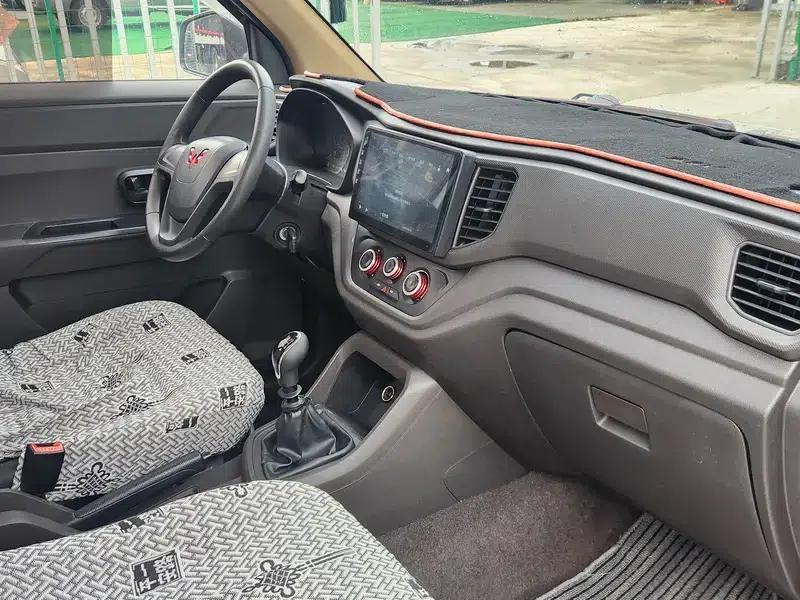 Wuling Hongguang V 2021 1.5L Manual Enjoy Edition — миниатюра 10