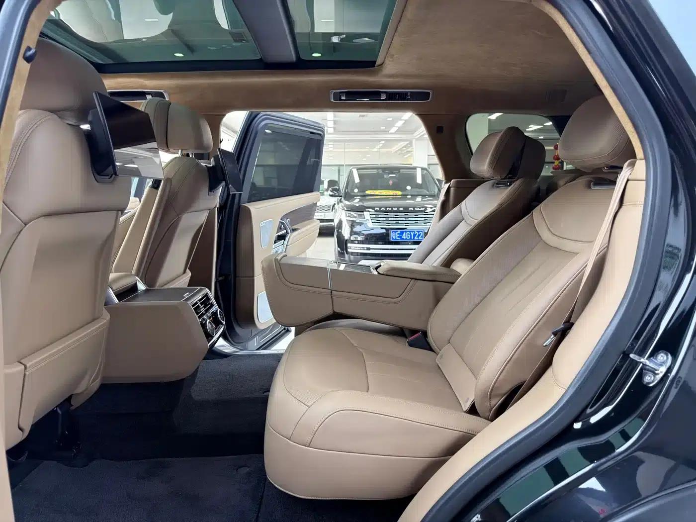 2024 Range Rover 3.0 L6 400PS Autobiography Long Wheelbase — миниатюра 11