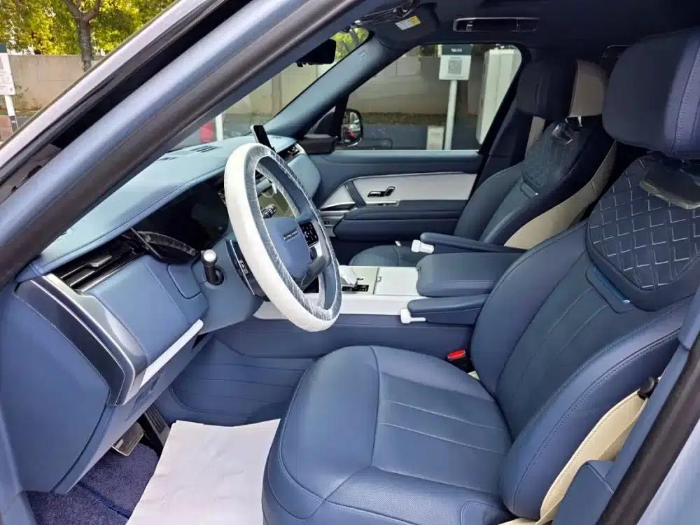 2024 Range Rover 4.4 V8 SV Autobiography Long Wheelbase 4-Seat — миниатюра 4