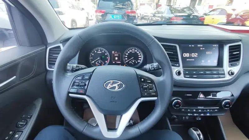 Tucson 2015 1.6T Dual-Clutch Two-Wheel Drive Intelligent Model — миниатюра 12