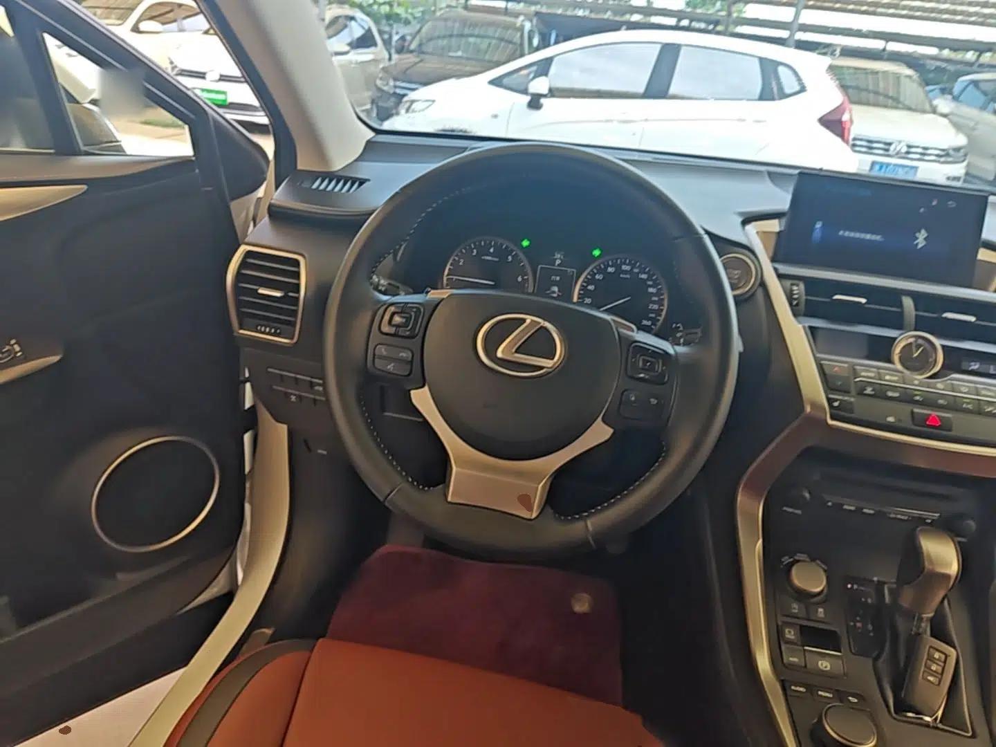 Lexus NX 2015 200 All-Wheel Drive Fēngshàng Edition — миниатюра 13