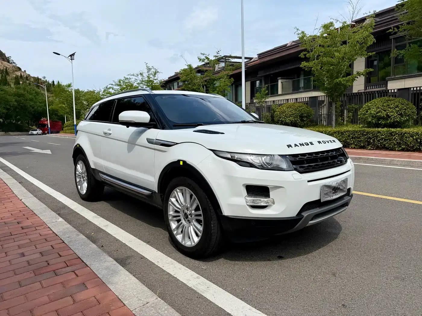 2012 Range Rover Evoque Imported 2.0T 3-Door Dynamic Edition — миниатюра 3