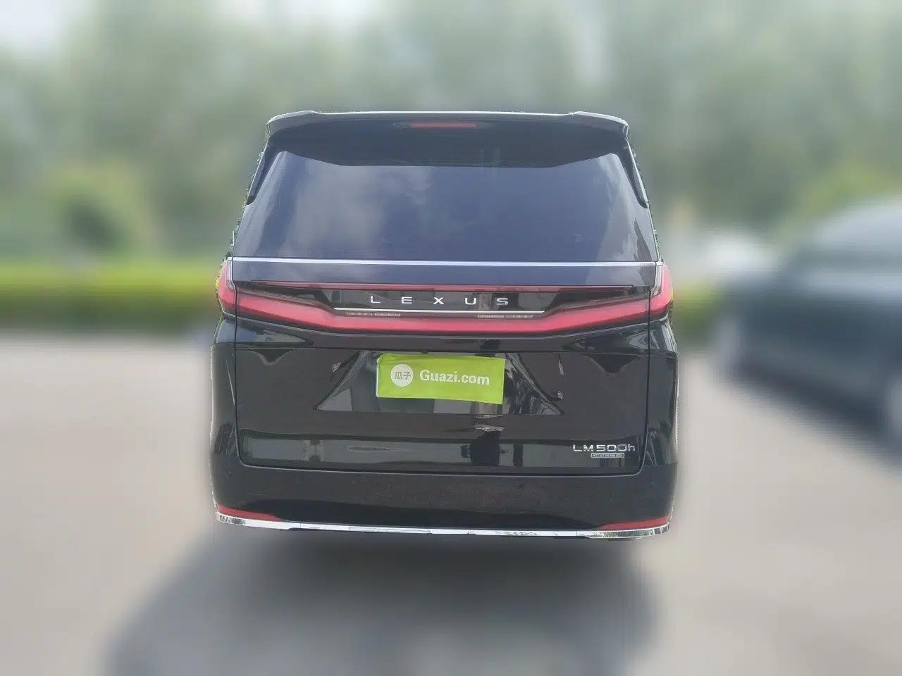 Lexus LM 2023 500h Six-Seater Prestige Edition — миниатюра 5