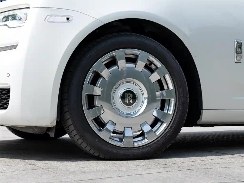 2018 Ghost 6.6T Long Wheelbase — миниатюра 8
