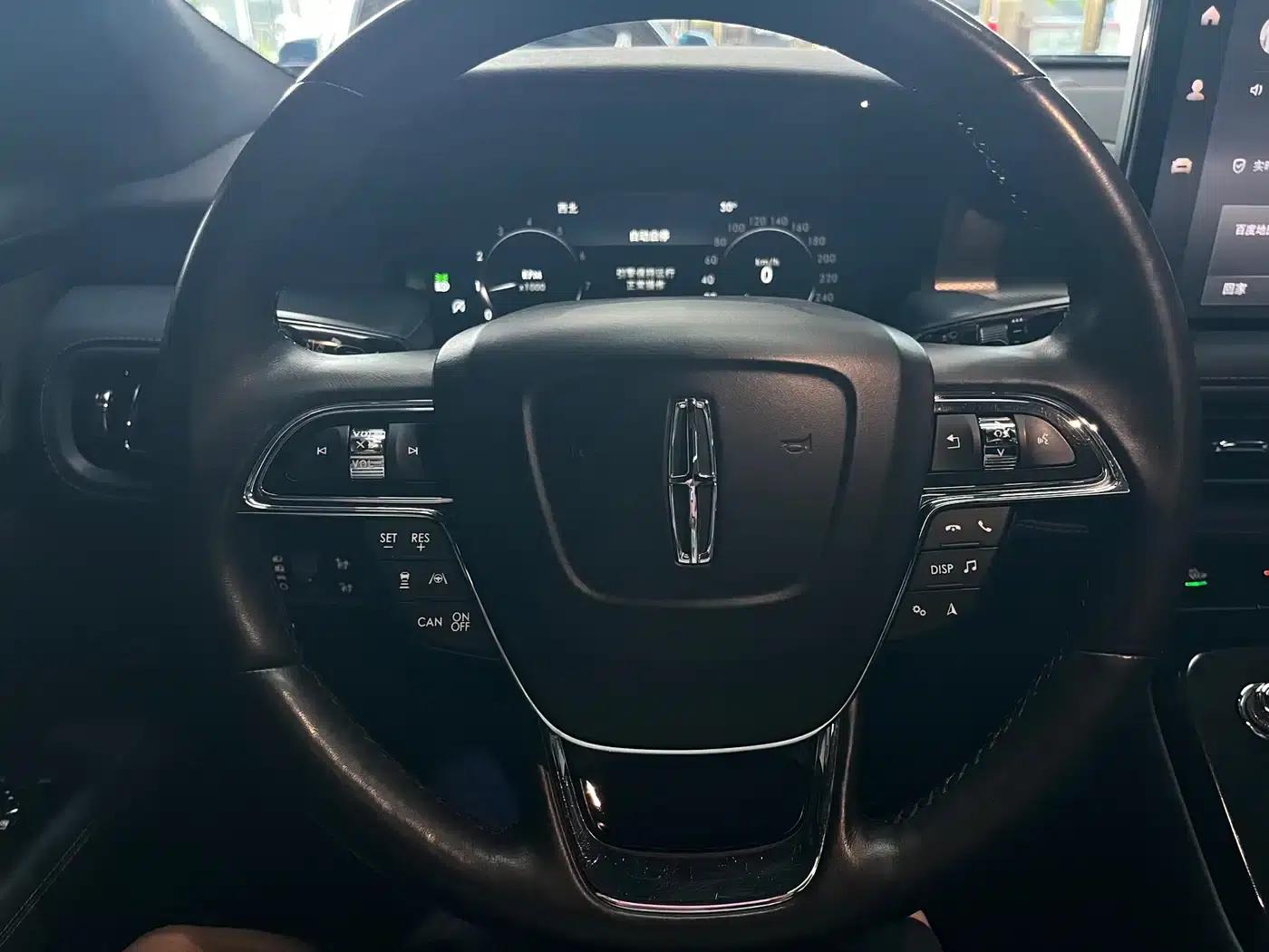 Navigator 2021 2.7T AWD Premium Edition — миниатюра 7
