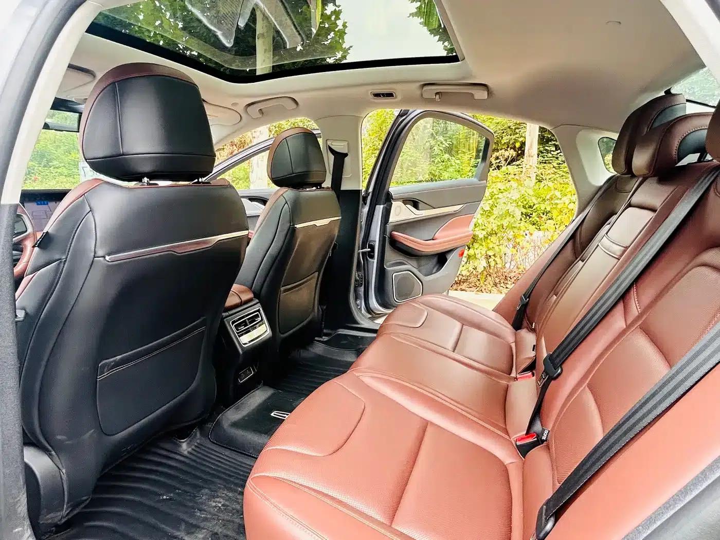 Lincoln Z 2024 2.0T Two-Wheel Drive Premium Hybrid — миниатюра 5