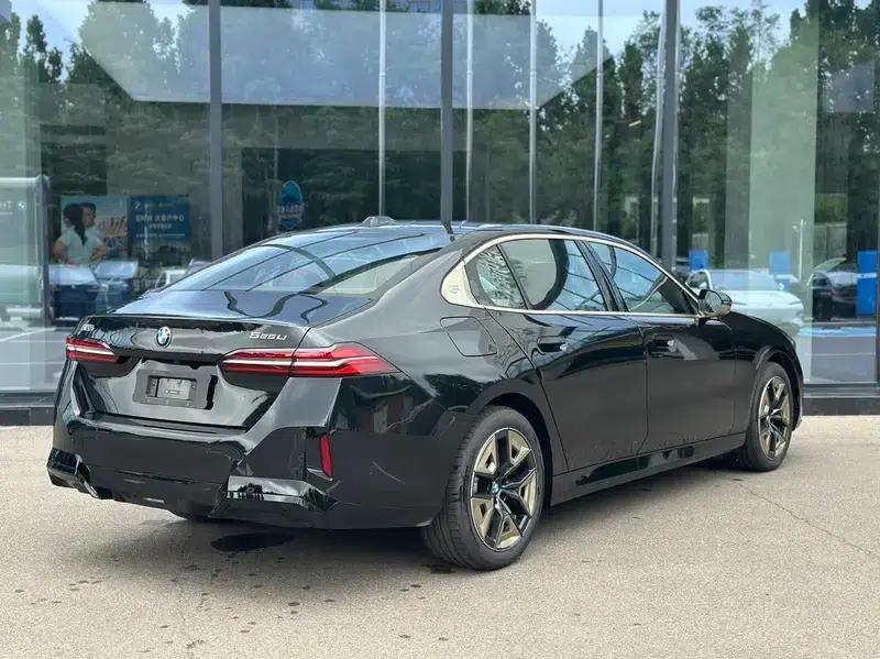 2026 BMW 5 Series 525Li M Sport Package — миниатюра 5