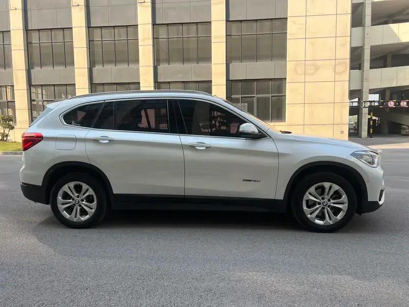 BMW X1 2016 sDrive18Li Premium — миниатюра 7