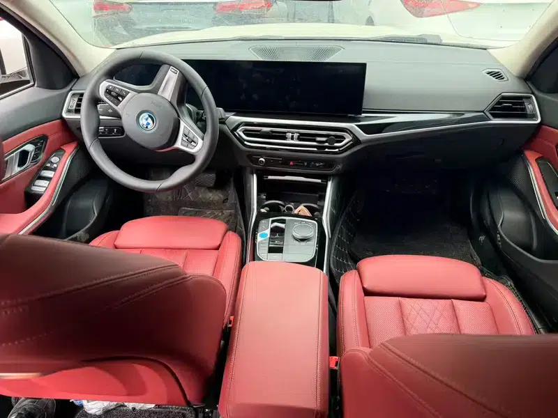 BMW i3 2023 eDrive35L — миниатюра 7