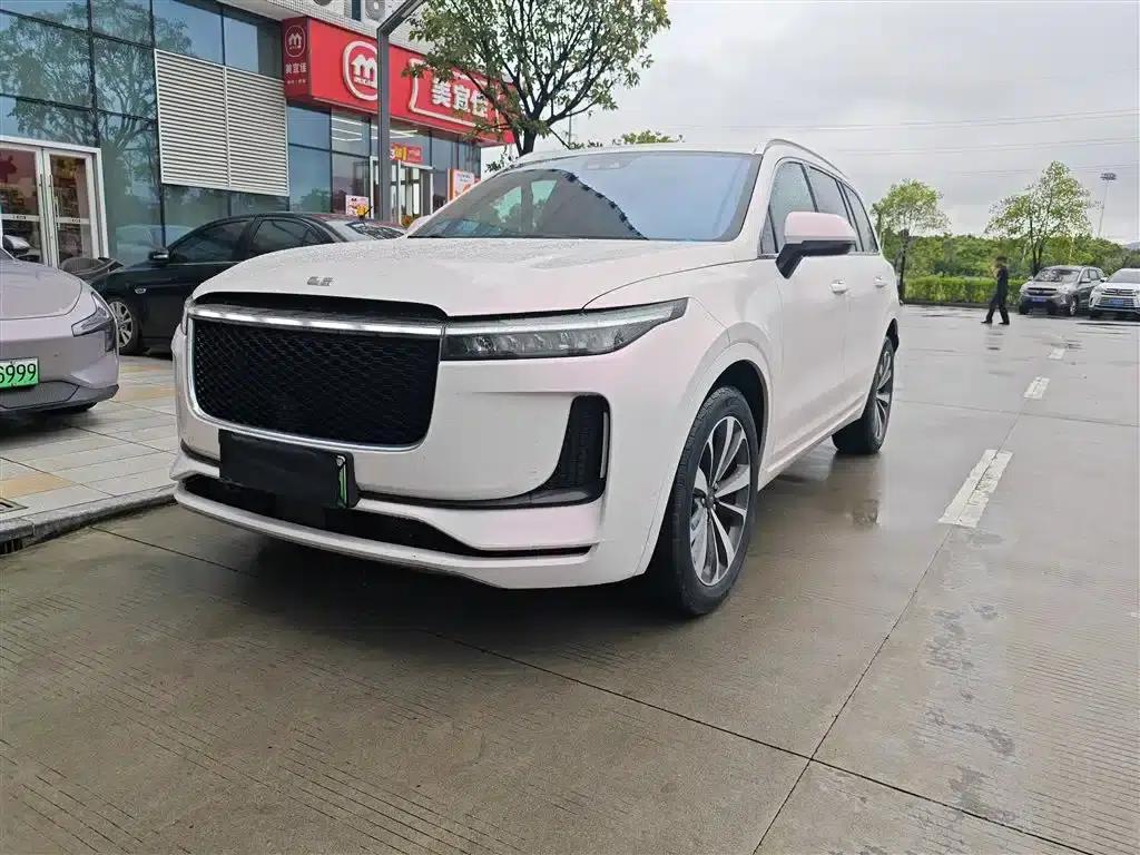 Li Auto ONE 2020 Extended Range 6-Seater — миниатюра 1