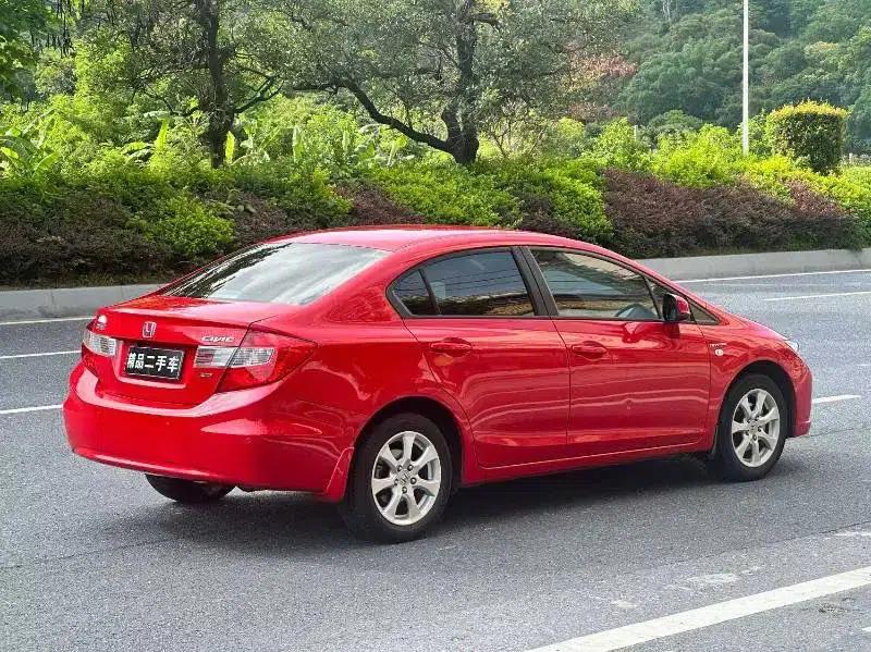 2012 Civic 1.8L Automatic Comfort Edition — миниатюра 6