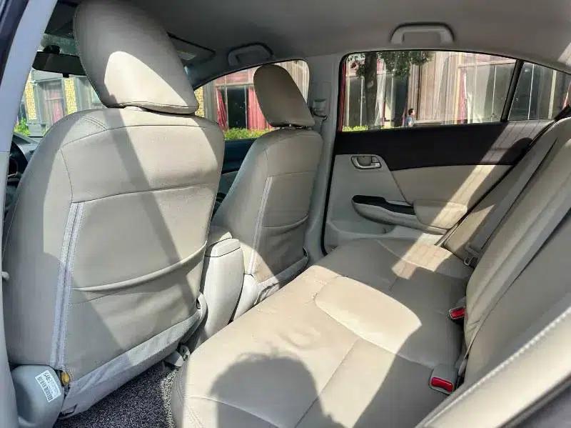2012 Civic 1.8L Automatic Comfort Edition — миниатюра 8
