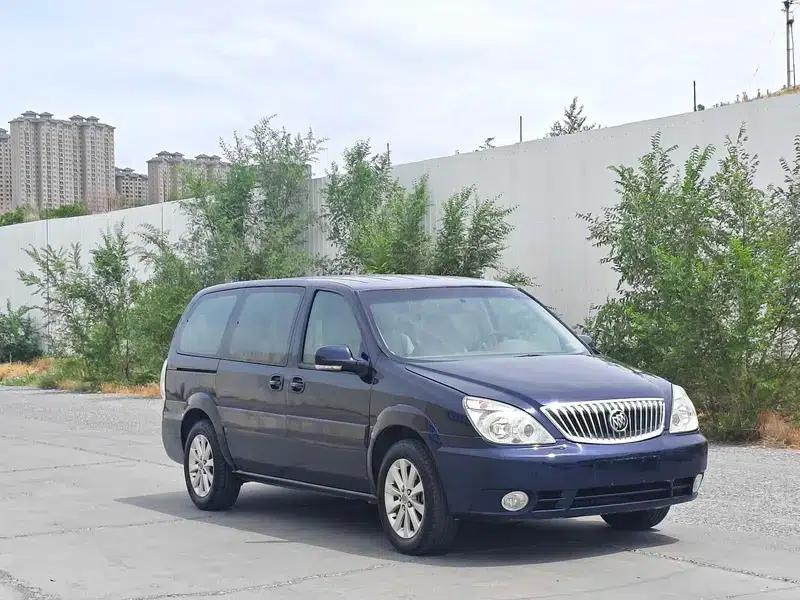 Buick GL8 2014 2.4L Classic Edition — миниатюра 3