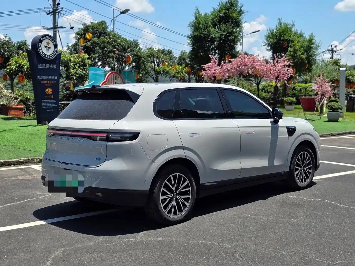 Leapmotor B10 2025 Model with 600 LiDAR — миниатюра 6