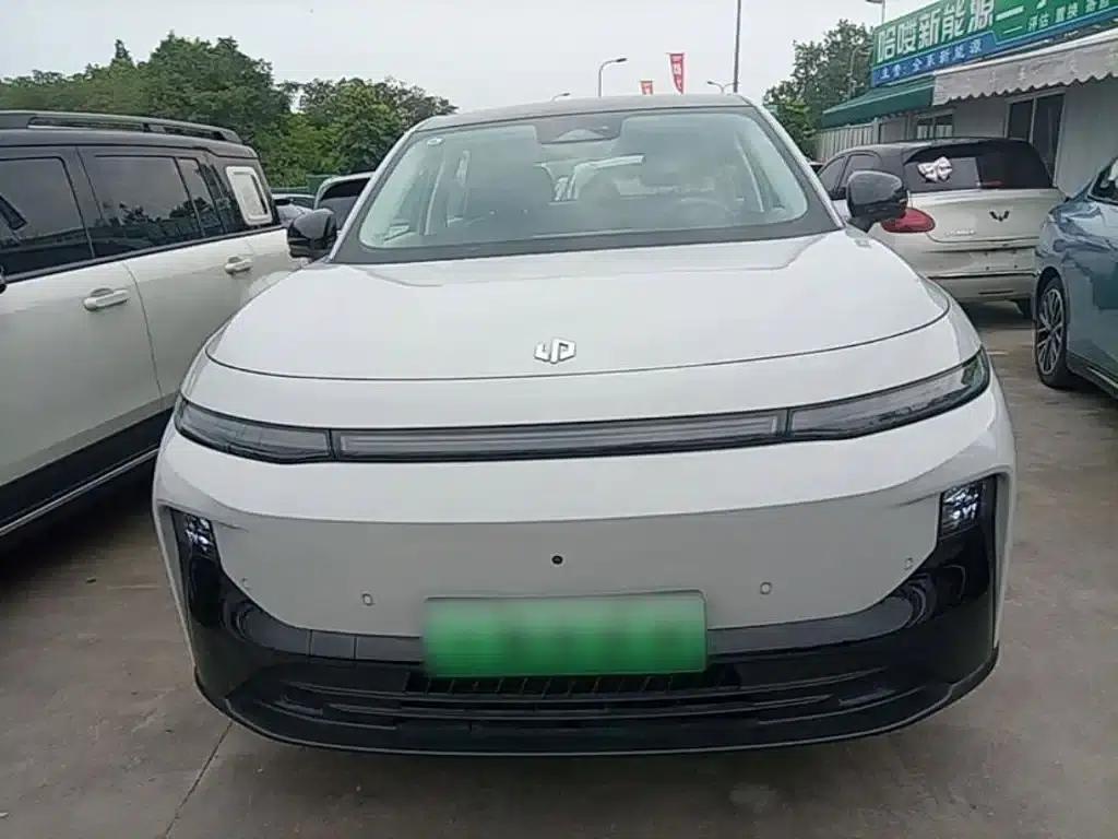 Leapmotor B10 2025 Model 510 Enjoy Edition — миниатюра 3