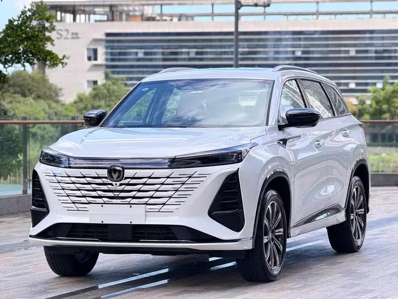 Changan CS75 PLUS 2026 Smart Champion Edition 1.5T New Blue Whale Intelligent Navigation Model — миниатюра 1