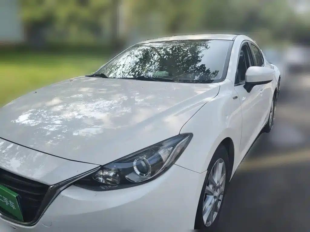 Mazda3 Axela 2016 Sedan 1.5L Manual Comfort — миниатюра 1