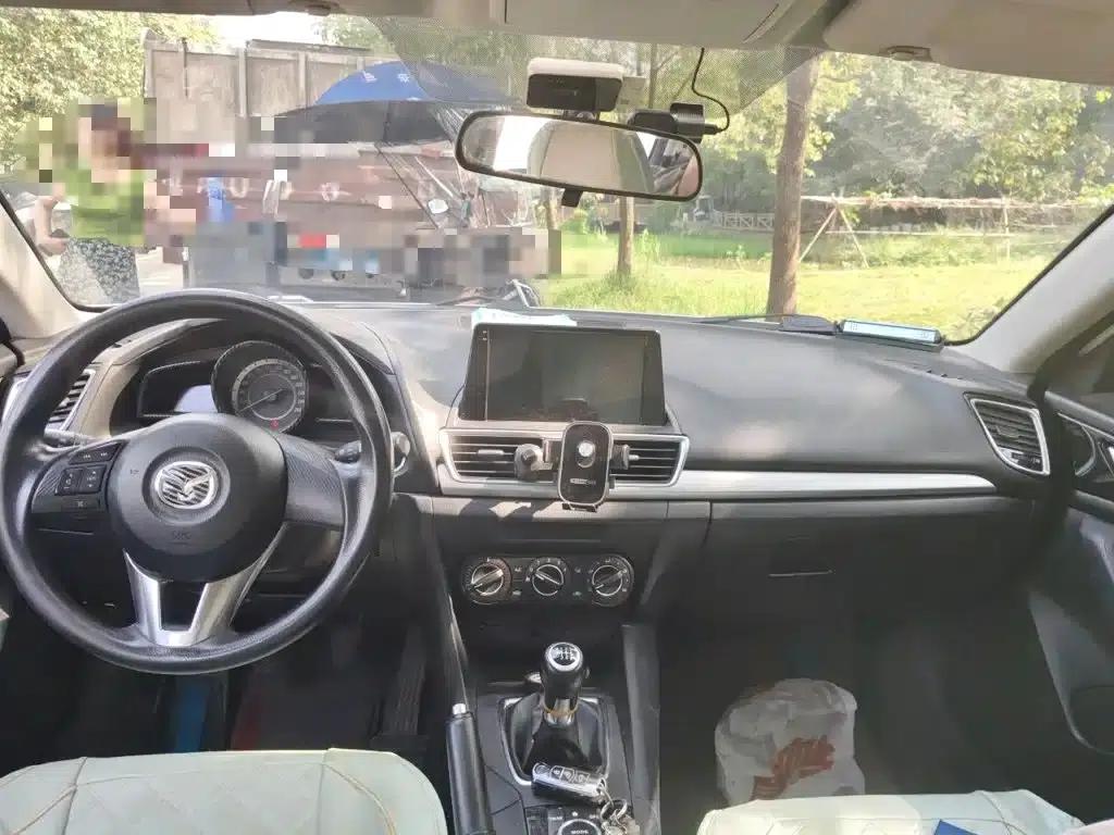 Mazda3 Axela 2016 Sedan 1.5L Manual Comfort — миниатюра 19