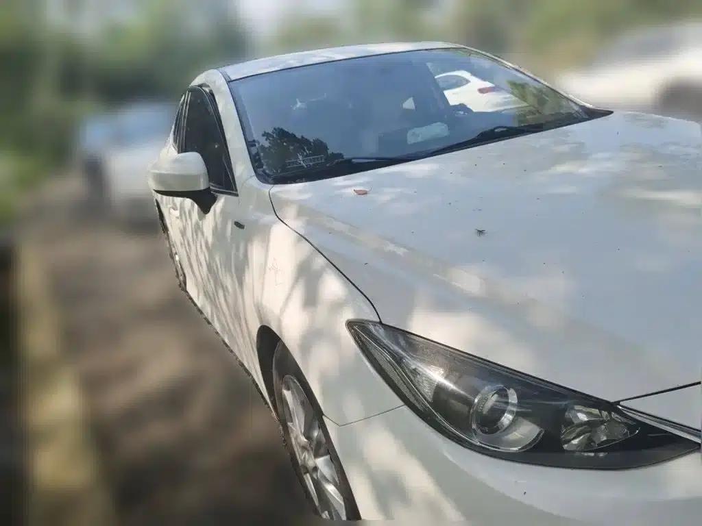 Mazda3 Axela 2016 Sedan 1.5L Manual Comfort — миниатюра 3