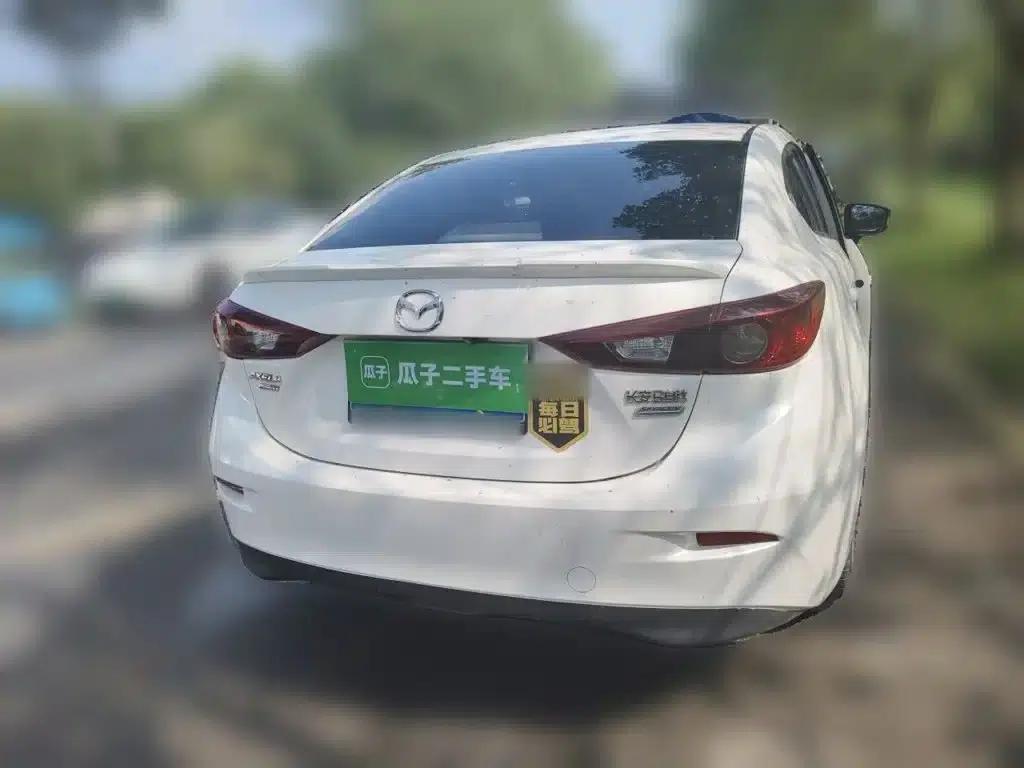Mazda3 Axela 2016 Sedan 1.5L Manual Comfort — миниатюра 5