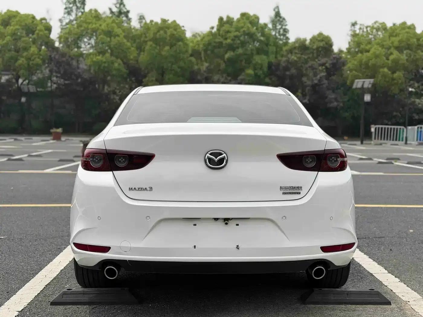 Mazda3 Axela 2020 2.0L Automatic Premium Edition — миниатюра 6