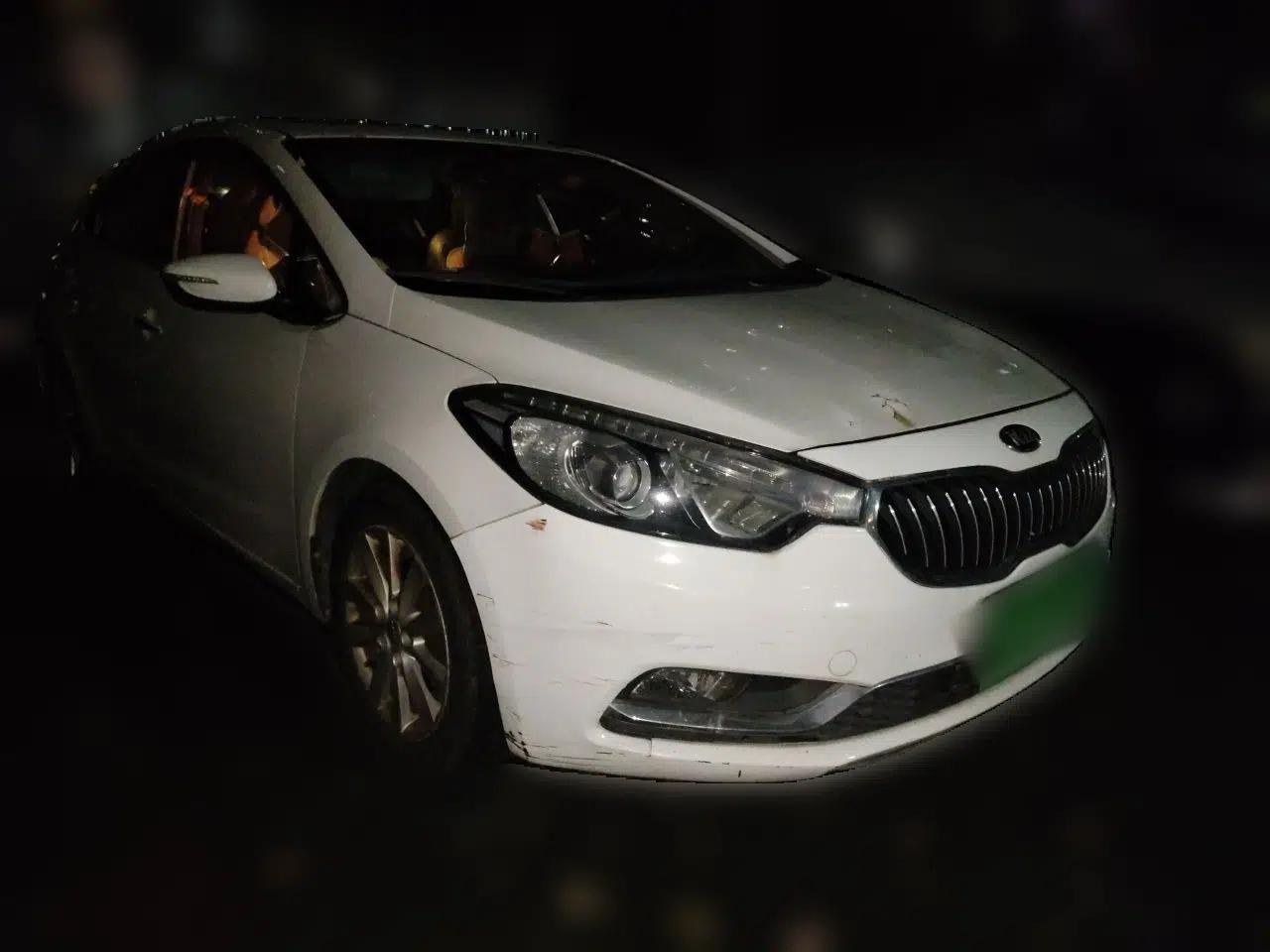Kia K3 2015 1.6L Manual GLS — миниатюра 3