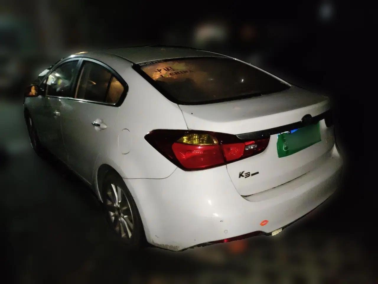 Kia K3 2015 1.6L Manual GLS — миниатюра 4
