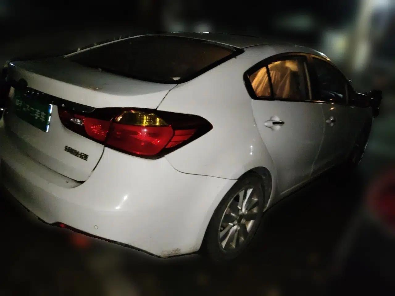 Kia K3 2015 1.6L Manual GLS — миниатюра 6