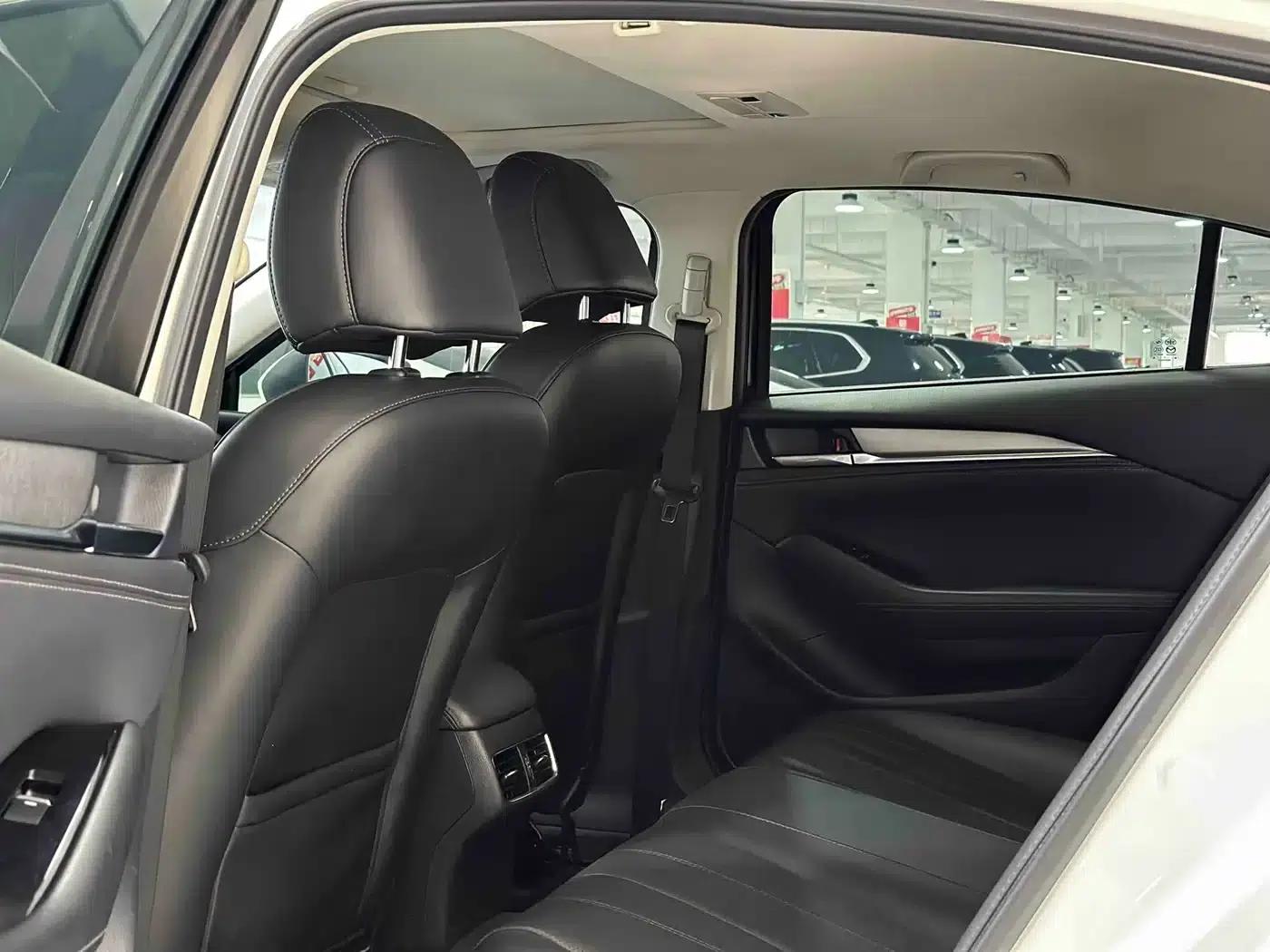 Mazda6 Atenza 2020 2.5L Blue Sky Sport Edition — миниатюра 9