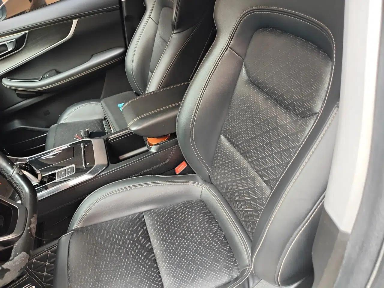Chery Tiggo 8 2019 1.6 TGDI Automatic Elite Model — миниатюра 15