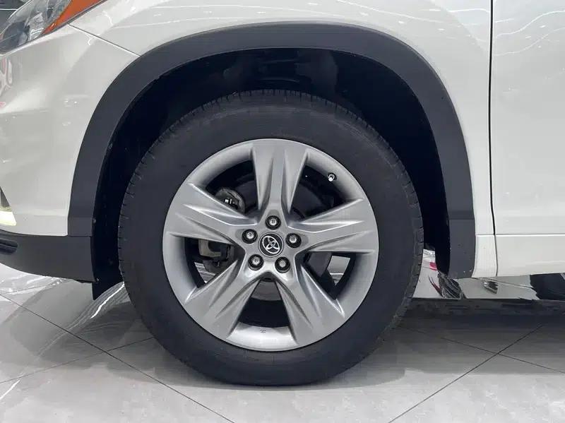 2017 Highlander 2.0T AWD Luxury 7-seater — миниатюра 7