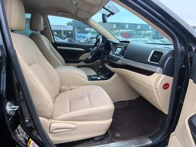 2017 Highlander 2.0T AWD Elite Edition 7-seater — миниатюра 12