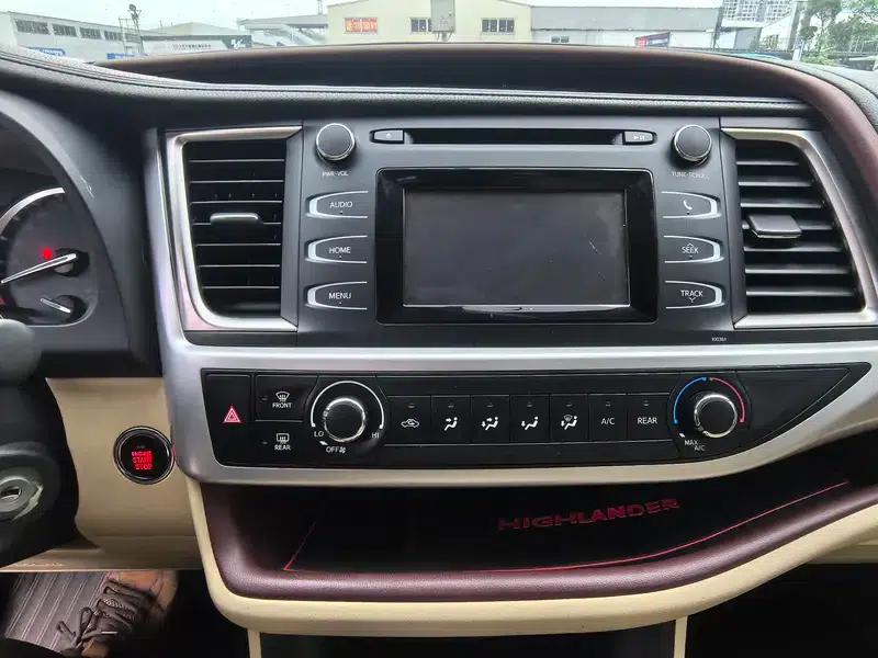 2017 Highlander 2.0T AWD Elite Edition 7-seater — миниатюра 14