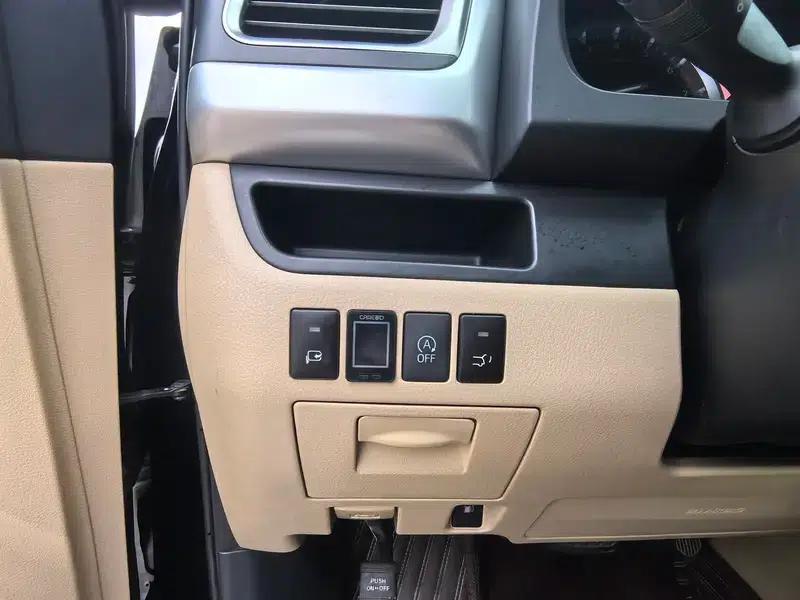2017 Highlander 2.0T AWD Elite Edition 7-seater — миниатюра 18