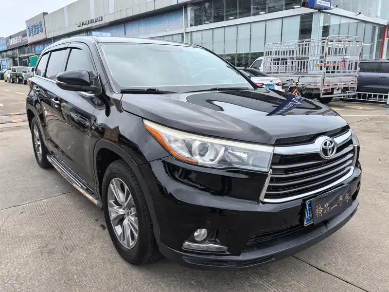 2017 Highlander 2.0T AWD Elite Edition 7-seater — миниатюра 3