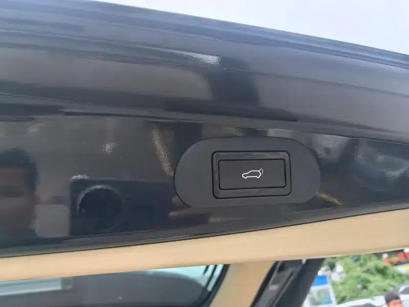 2017 Highlander 2.0T AWD Elite Edition 7-seater — миниатюра 25