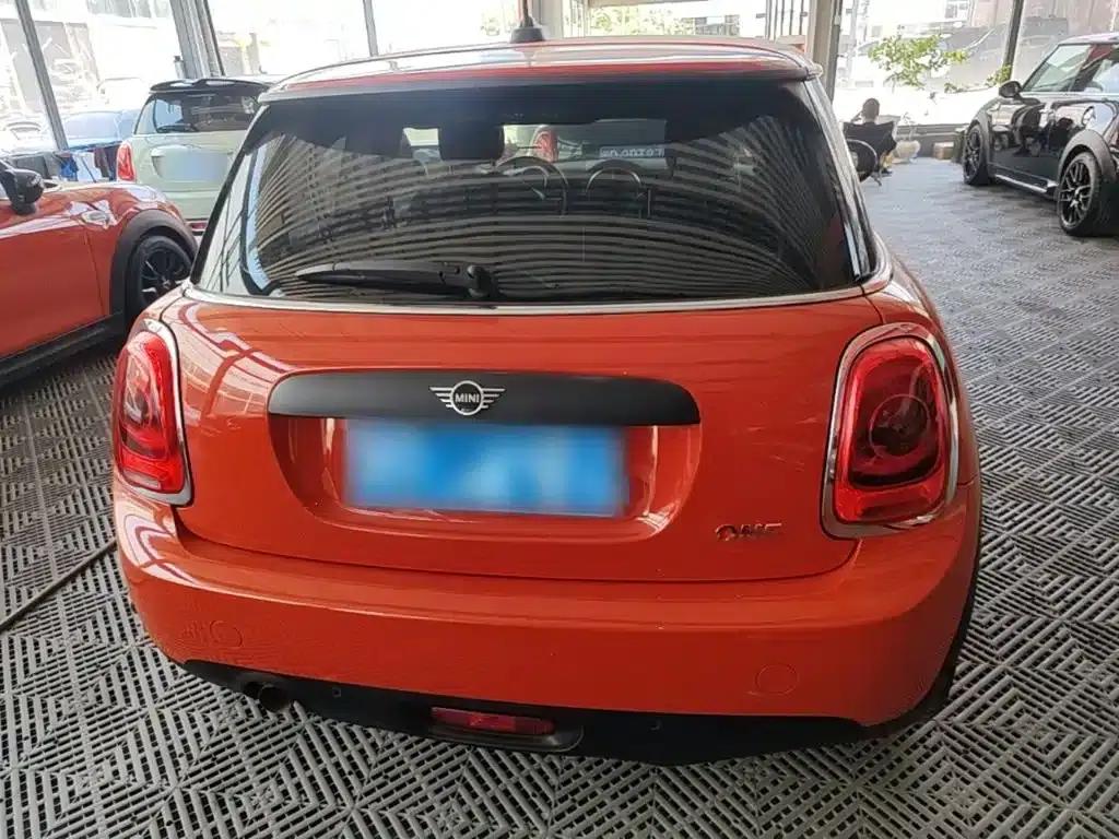 2018 MINI 1.5T ONE PLUS — миниатюра 6