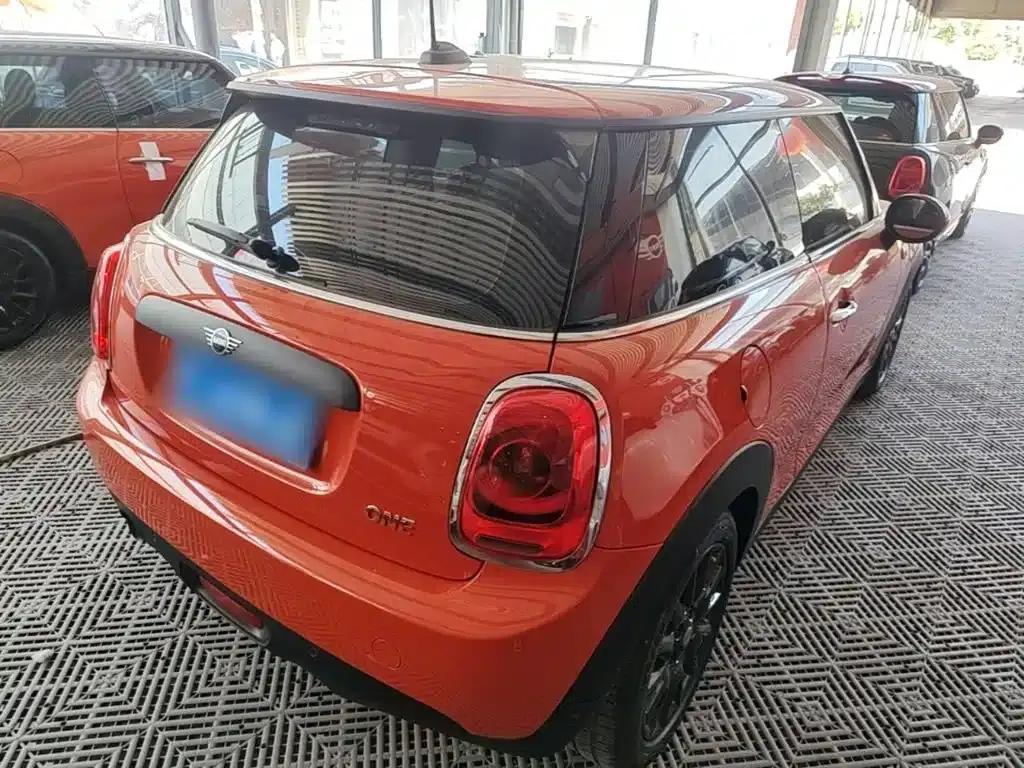 2018 MINI 1.5T ONE PLUS — миниатюра 7