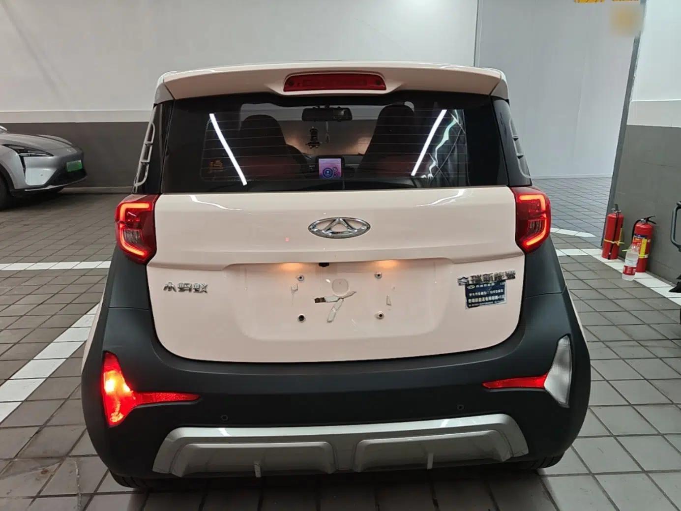 Chery QQ Little Ant 2022 Revised Version Sweet Pink Edition Half-Sugar Version Lithium Iron Phosphate 30.7 kWh 30 kW 301 km — миниатюра 5