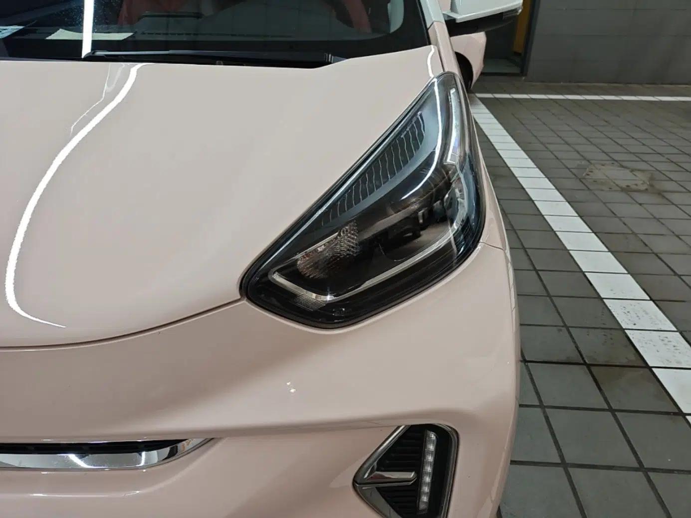 Chery QQ Little Ant 2022 Revised Version Sweet Pink Edition Half-Sugar Version Lithium Iron Phosphate 30.7 kWh 30 kW 301 km — миниатюра 8