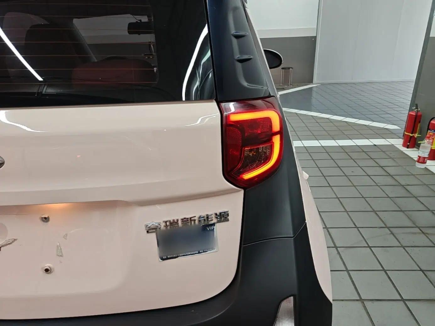 Chery QQ Little Ant 2022 Revised Version Sweet Pink Edition Half-Sugar Version Lithium Iron Phosphate 30.7 kWh 30 kW 301 km — миниатюра 9