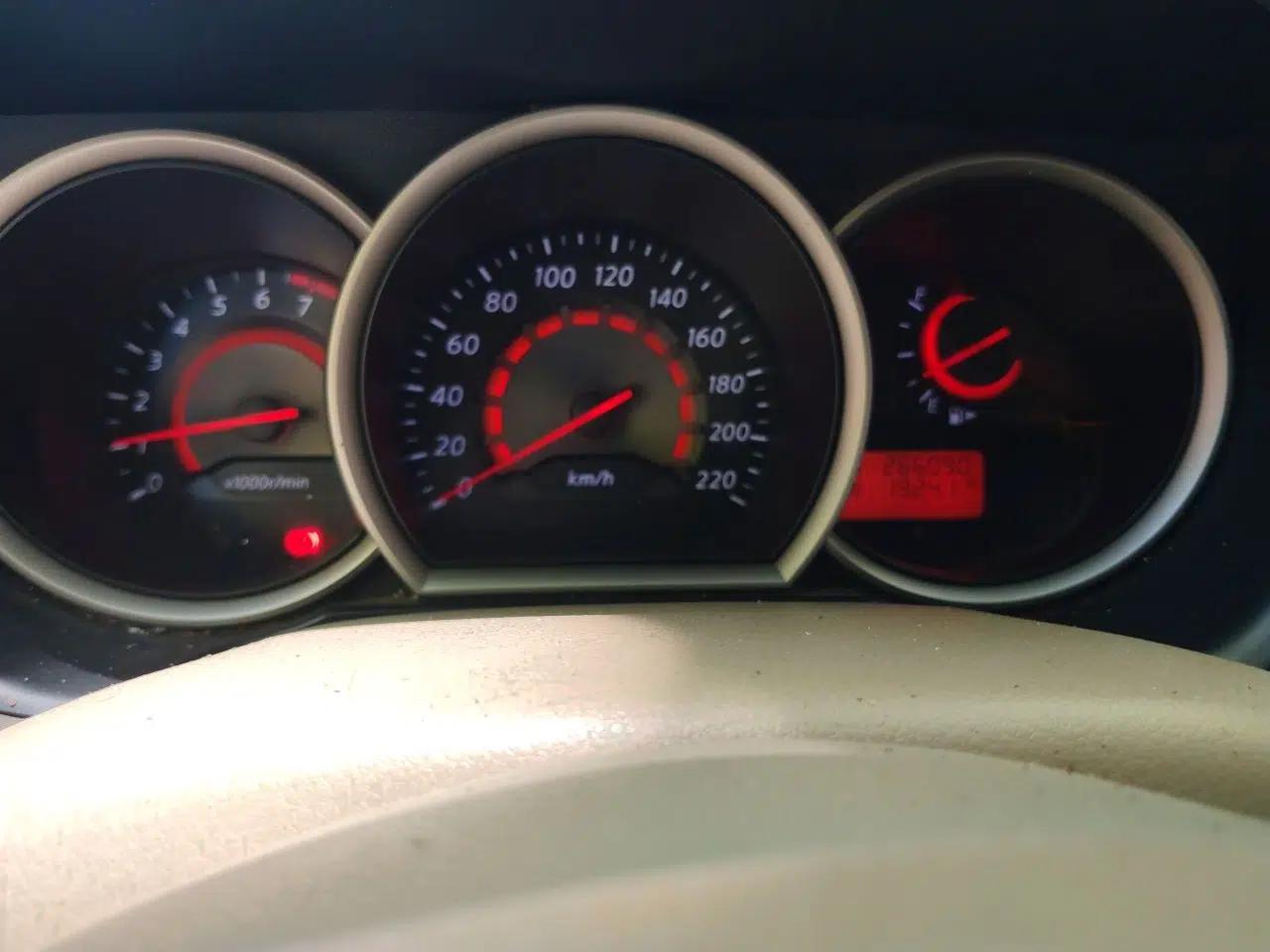 Nissan Sylphy 2012 Classic 1.6XE Automatic Comfort Edition — миниатюра 11