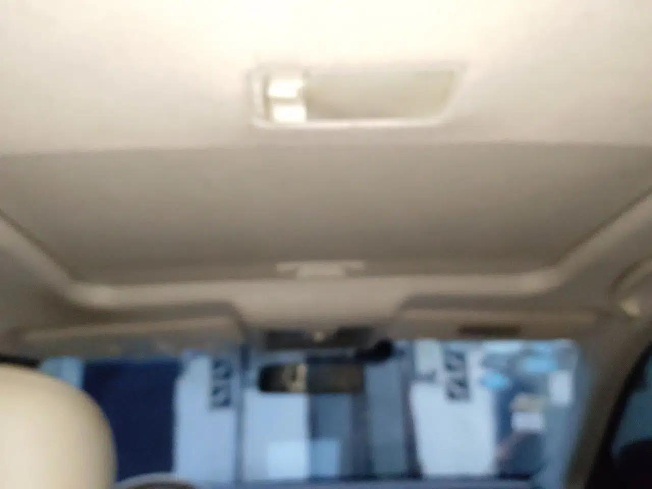 Nissan Sylphy 2009 1.6XL Automatic Luxury Sunroof Edition — миниатюра 18