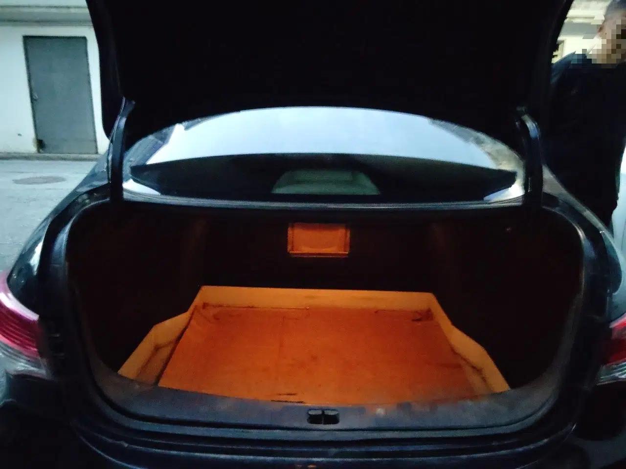 Nissan Sylphy 2009 1.6XL Automatic Luxury Sunroof Edition — миниатюра 19