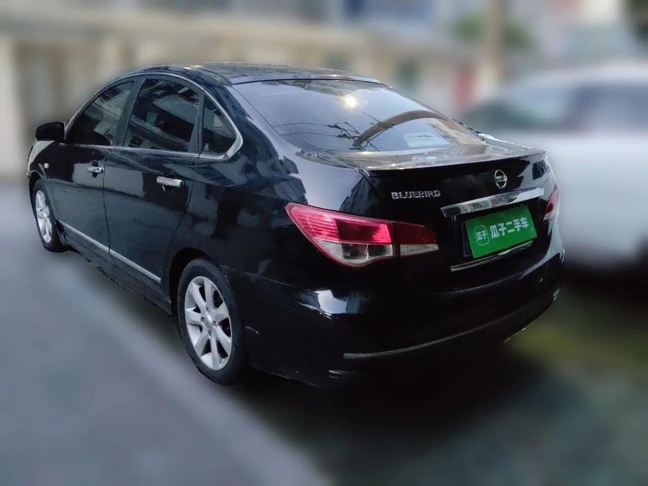 Nissan Sylphy 2009 1.6XL Automatic Luxury Sunroof Edition — миниатюра 4